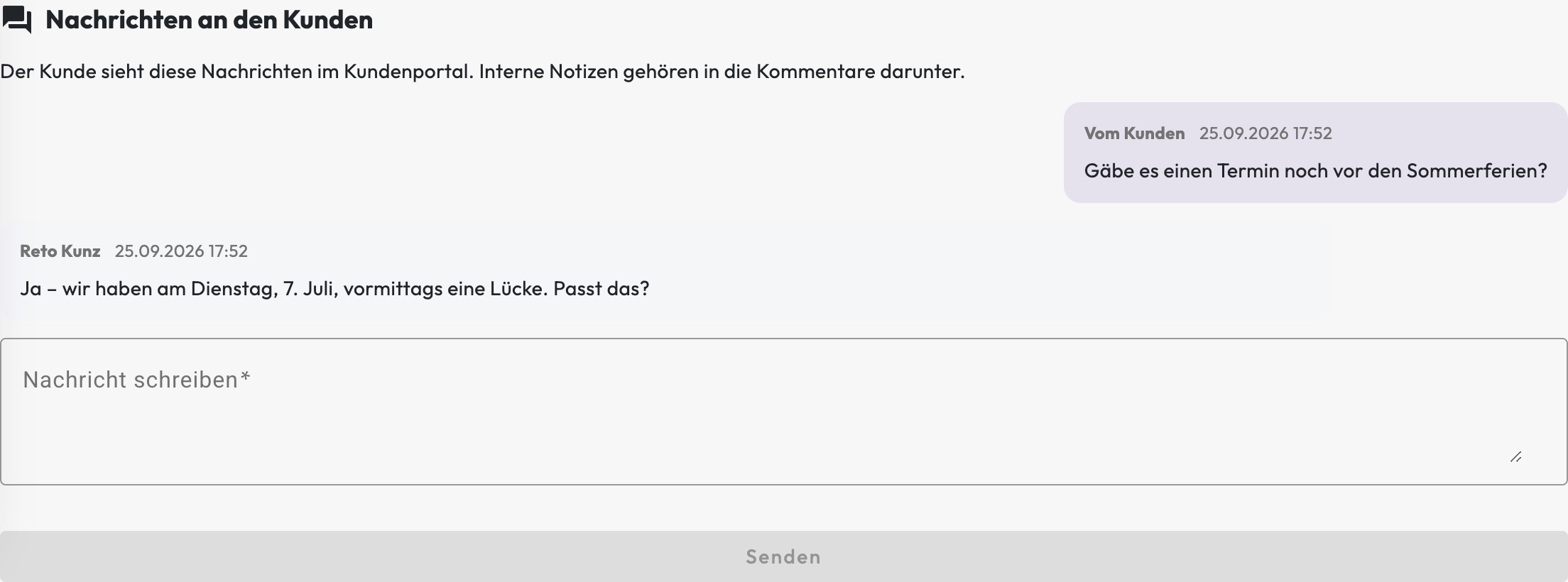 Bereich «Nachrichten an den Kunden» im Detail einer Anfrage in Finito: Hinweis, dass der Kunde diese Nachrichten im Kundenportal sieht, darüber eine Nachricht vom Kunden und die Antwort des Betriebs, darunter ein Feld zum Schreiben.